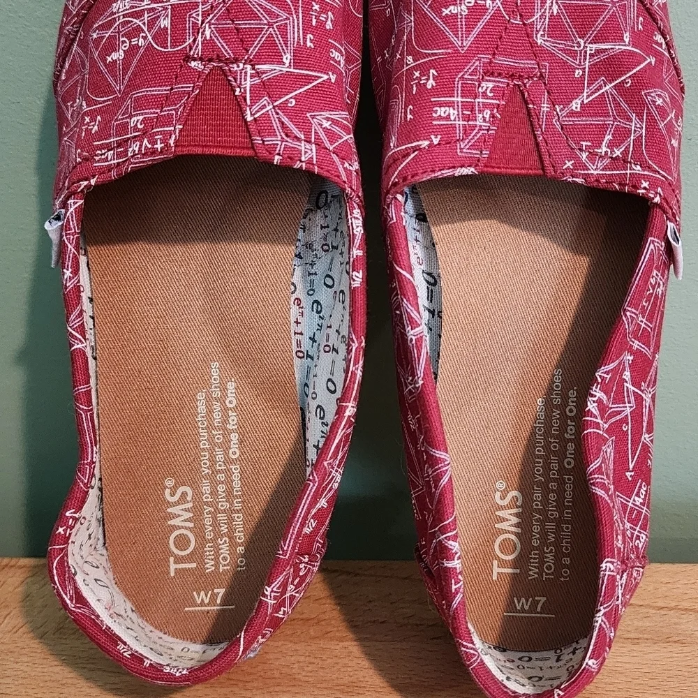 Toms NEW Classic Limited Edition Geometry Print Math Shoes Red Canvas sz 7‎